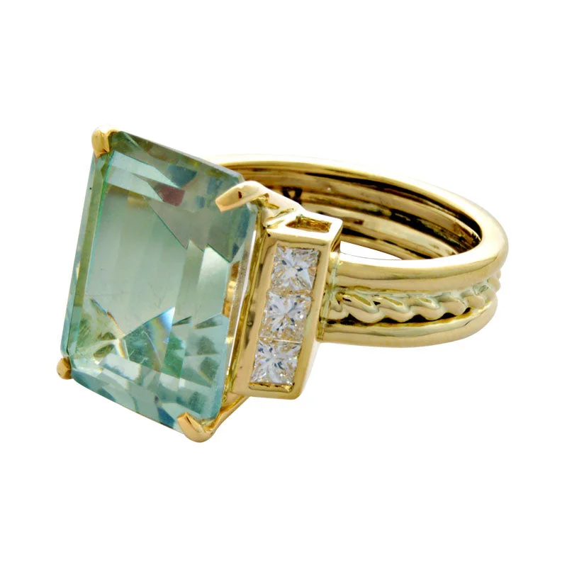 ladies-luxury-sapphire-rings-Ring-Green Quartz and Diamond