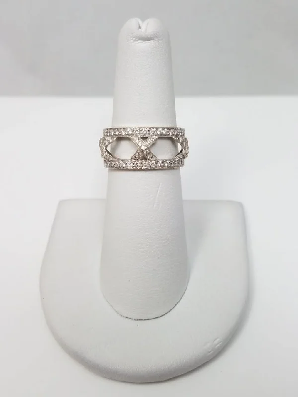 ladies-bridal-silver-rings-Scintillating 18k White Gold Natural Diamond Custom Ring Band