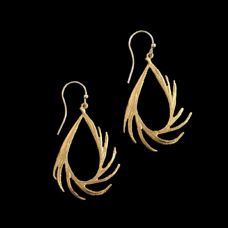 ladies-pearl-leverback-earrings-Feather Earring - Small Teardrop Wire Gold