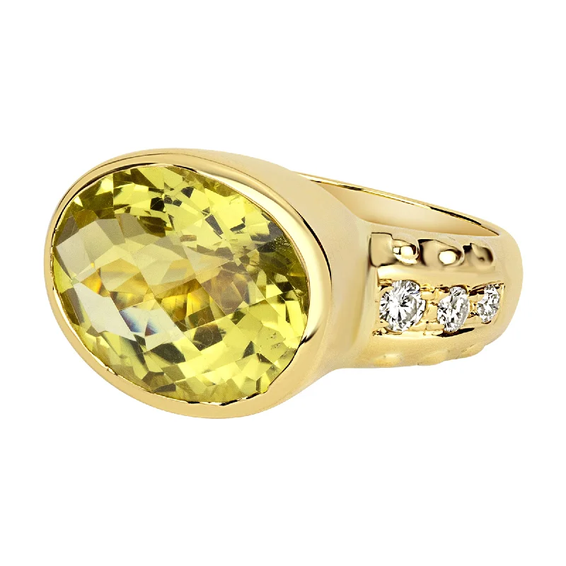 ladies-cushion-cut-gold-rings-Ring - Lemon Quartz And Diamond (1126K)