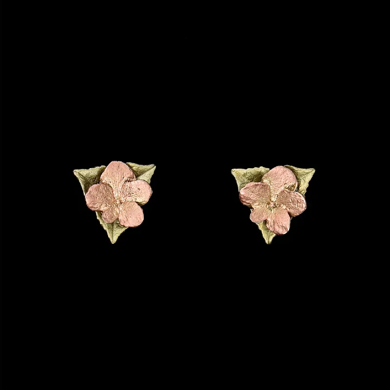 ladies-heart-gold-earrings-Hydrangea Earrings - Leaf Post