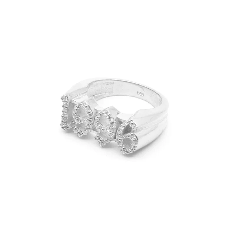 ladies-platinum-narrow-band-rings-The Silver Old English Iced Year Ring