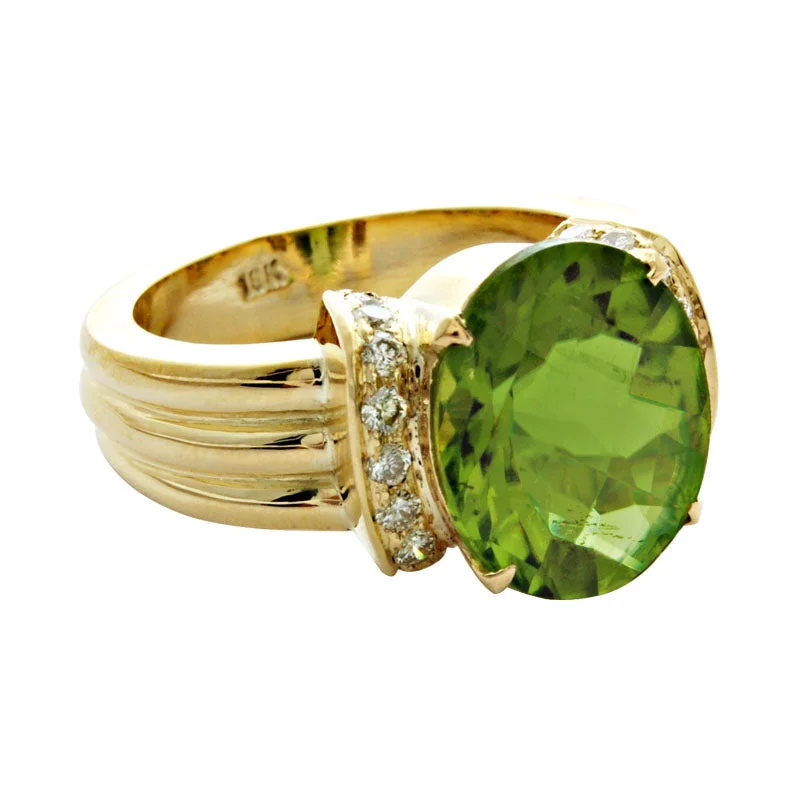 ladies-modern-diamond-rings-Ring-Peridot and Diamond (1571K)