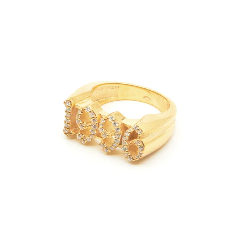 ladies-gold-twist-rings-The Old English Iced Year Ring