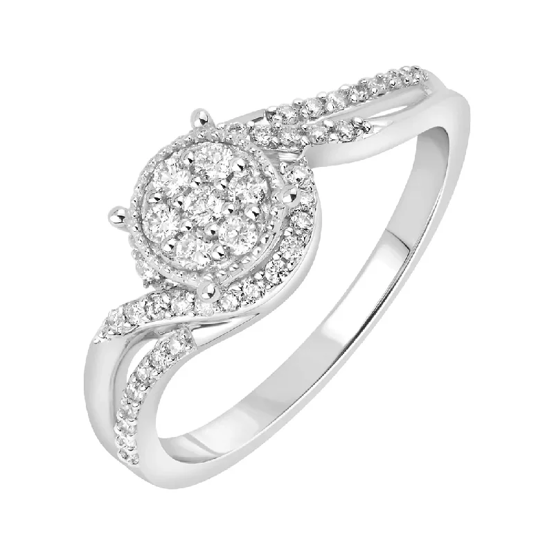 engagement-round-platinum-rings-Diamond Halo Engagement Ring (14K)