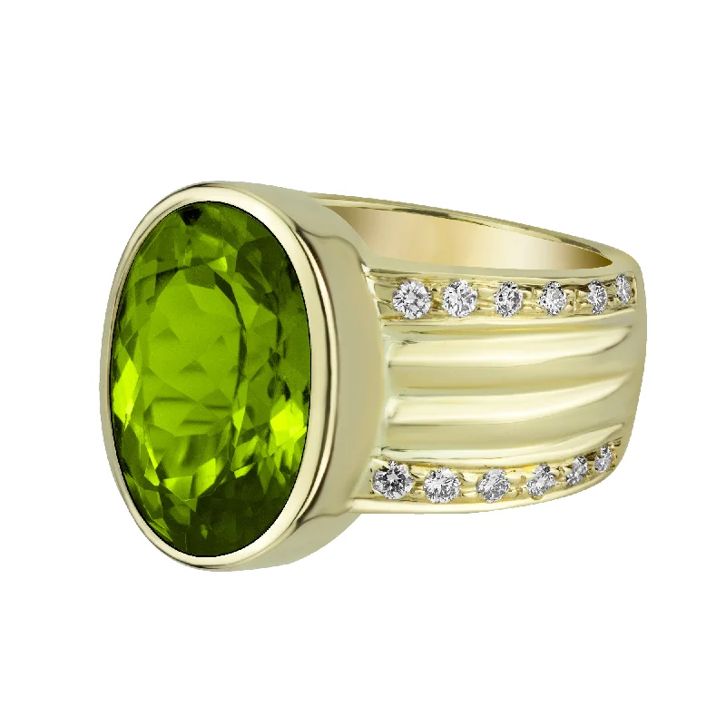 ladies-white-gold-narrow-band-rings-Ring - Peridot & Diamond