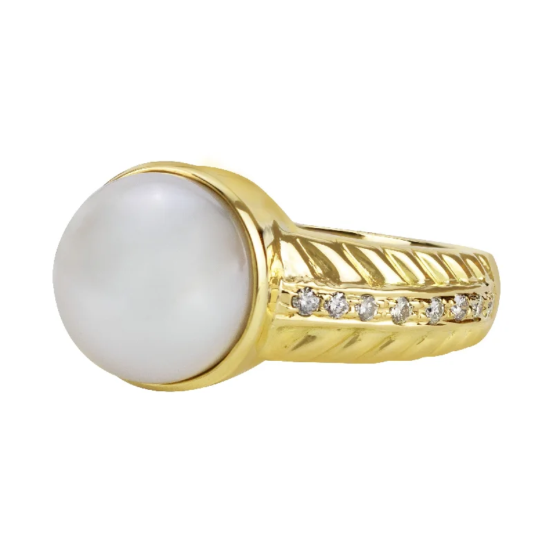 ladies-modern-platinum-rings-Ring - South Sea Pearl And Diamond